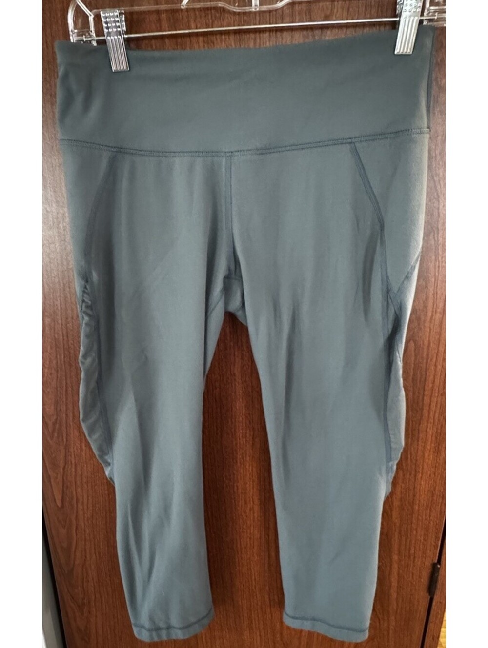 Yogalicious Womens Medium High Rise Capri Leggings Green Mesh Pocket Yoga